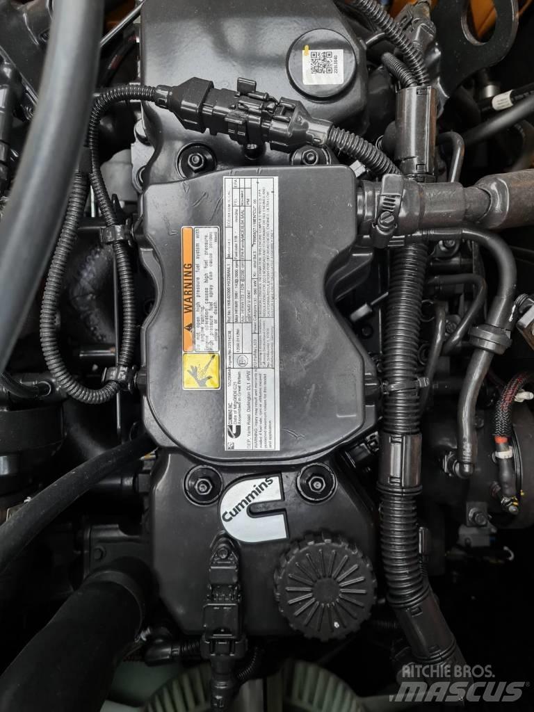 Hyundai HX210AL Pásové rýpadlá