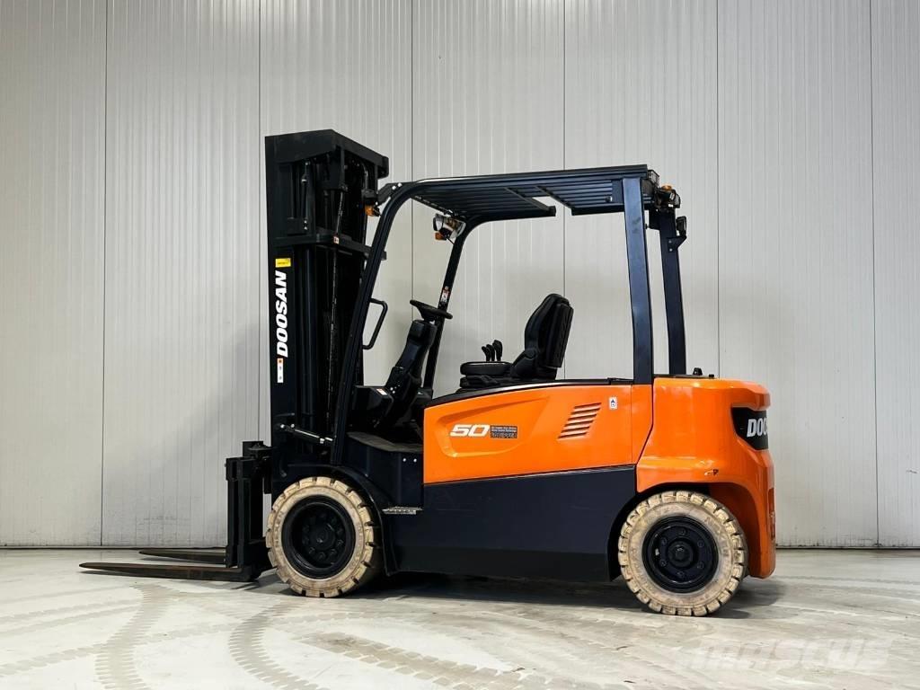 Doosan B50X-7 Akumulátorové vozíky