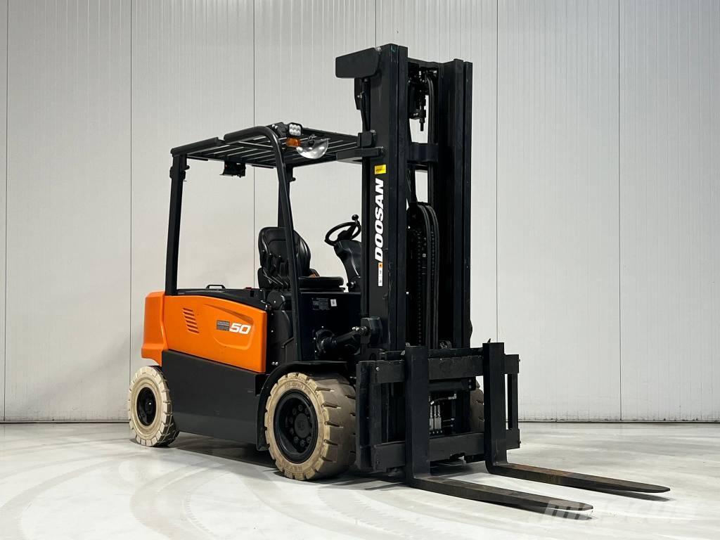 Doosan B50X-7 Akumulátorové vozíky