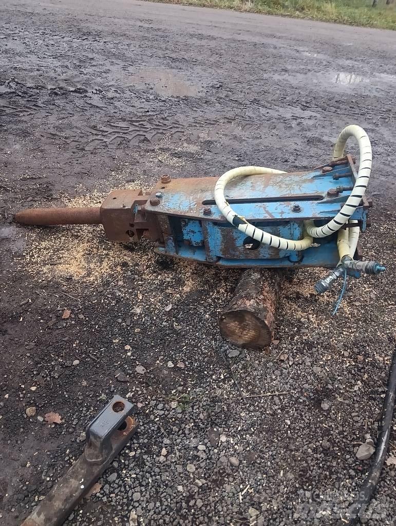  Hüdrohaamer Hydraulické baranidlá na zatĺkanie pilotov
