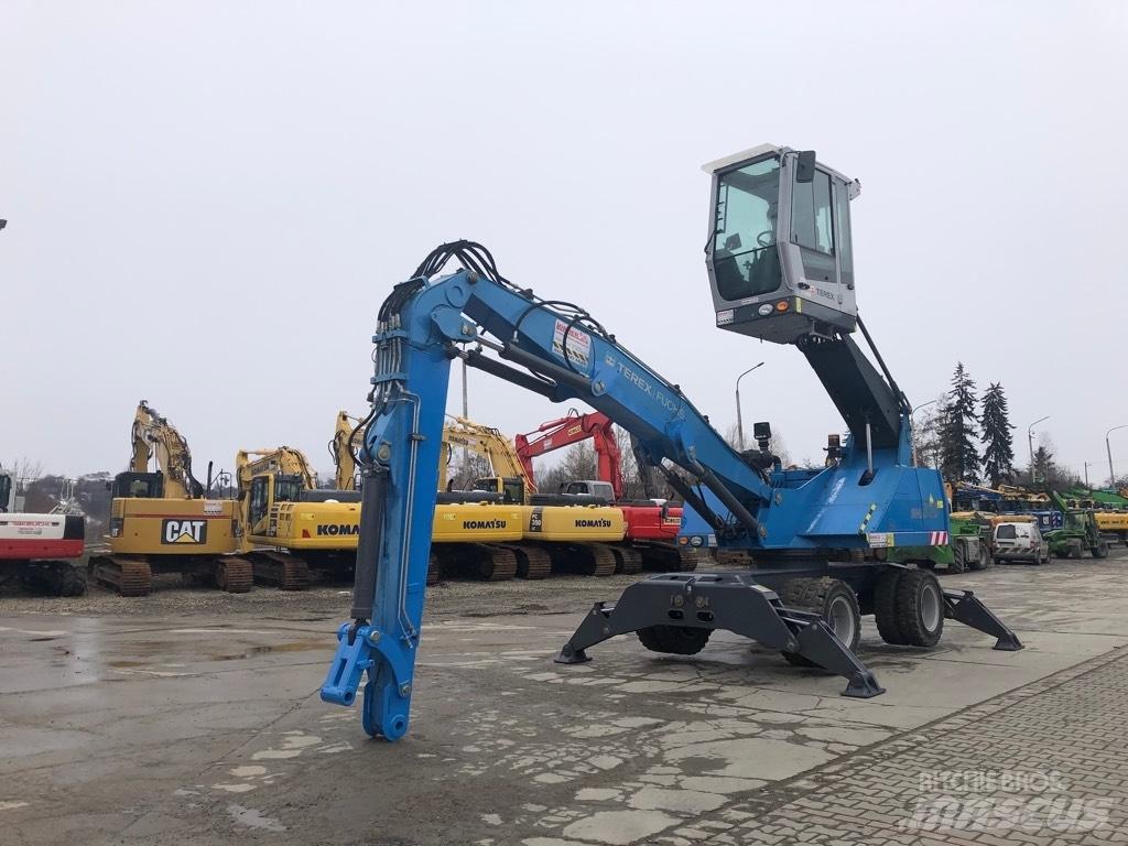 Fuchs MHL 320 Stroje pre manipuláciu s odpadom