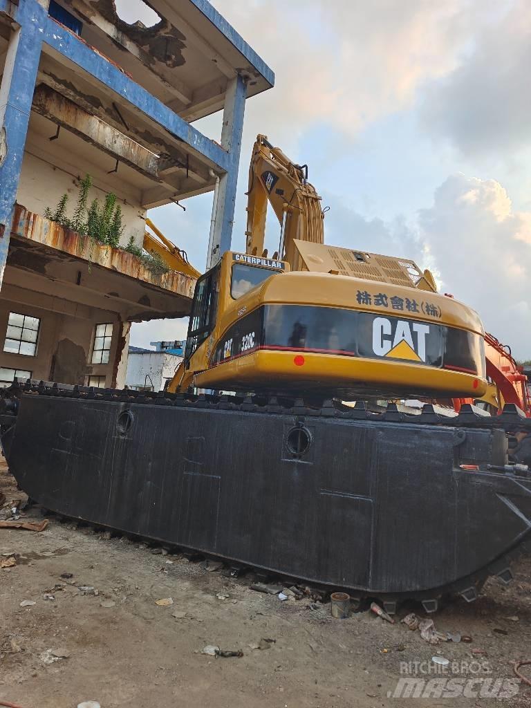 CAT 320 C Obojživelná rýpadlá