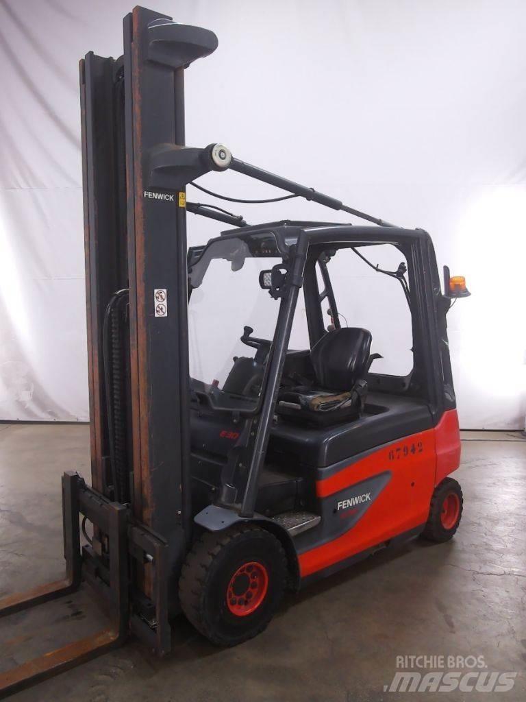 Linde E30L-01 Akumulátorové vozíky