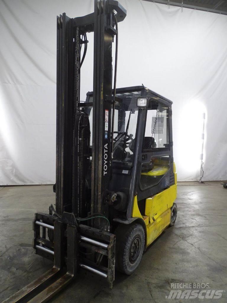 Toyota 7FBMF25 Akumulátorové vozíky