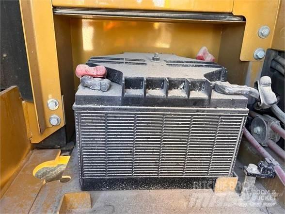 CAT 320 Pásové rýpadlá