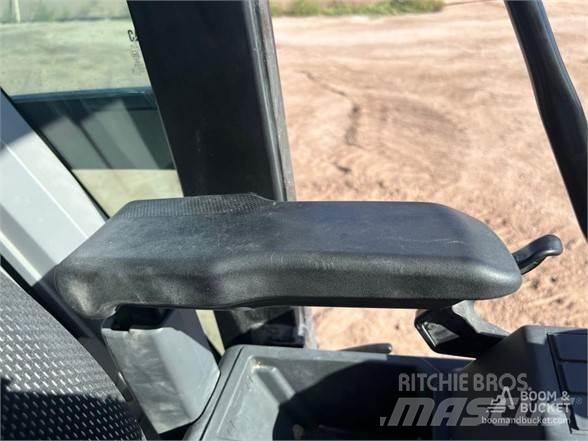 CAT 320 Pásové rýpadlá