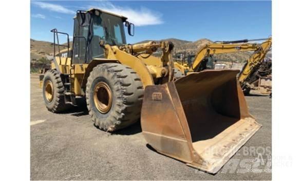 CAT 966G Kolesové nakladače