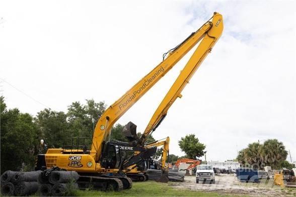 JCB JS370 Pásové rýpadlá