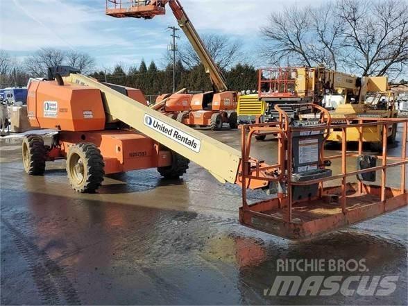 JLG 600S Teleskopické plošiny