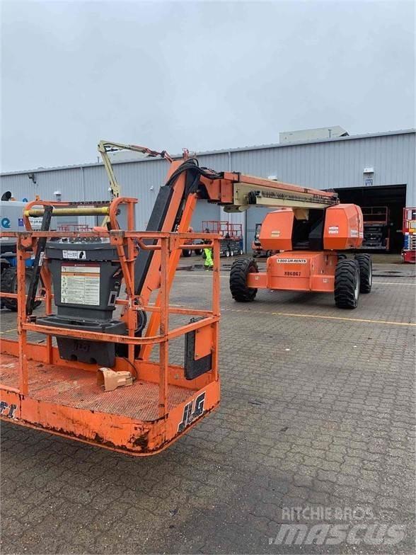 JLG 660SJ Teleskopické plošiny