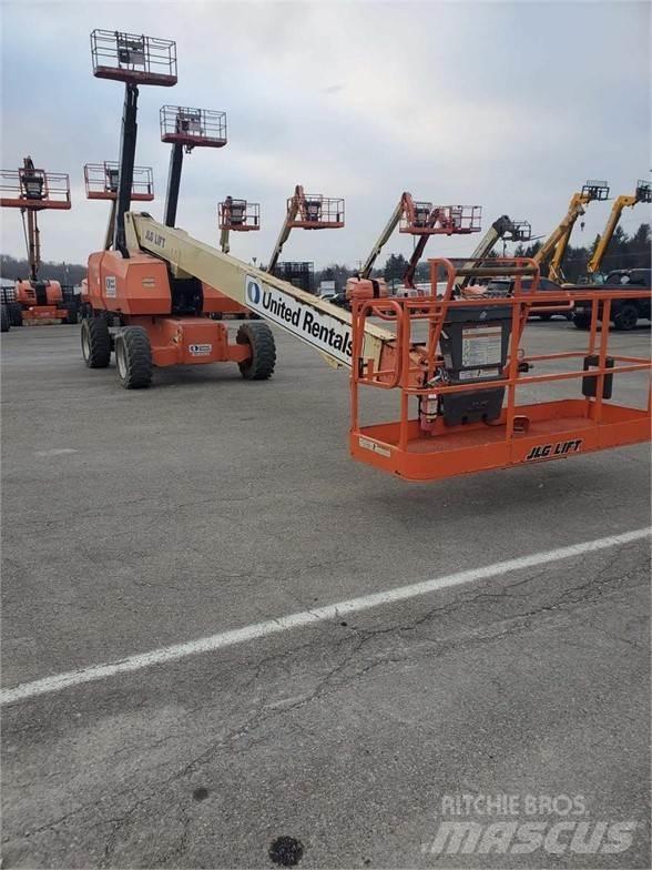 JLG 800S Teleskopické plošiny