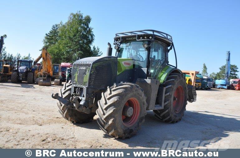 CLAAS Axion 870 Traktory