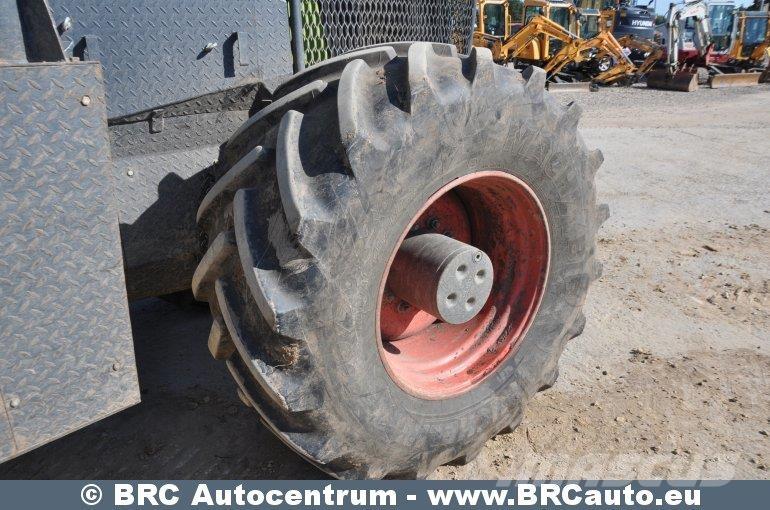 CLAAS Axion 870 Traktory