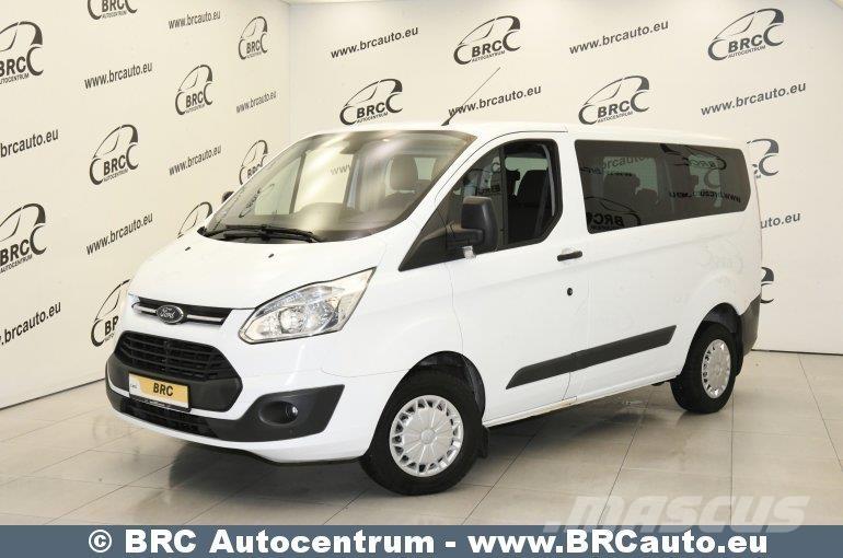 Ford Transit Custom Minibusy