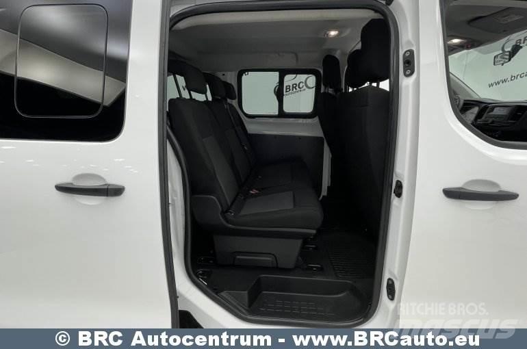Opel Vivaro Minibusy