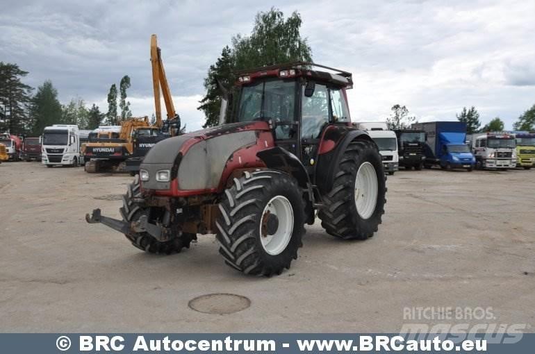 Valtra T190 Traktory