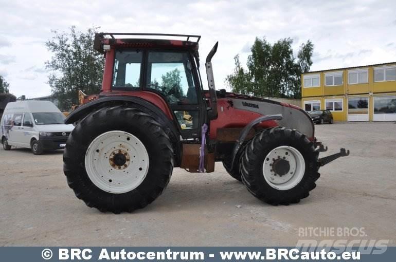 Valtra T190 Traktory