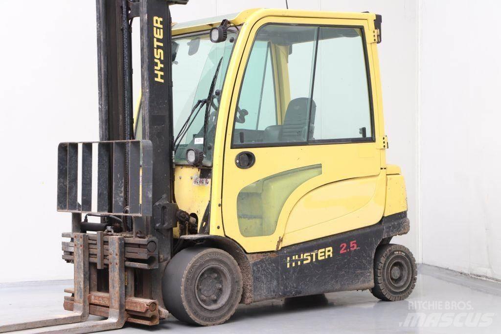 Hyster J2.5XN Akumulátorové vozíky
