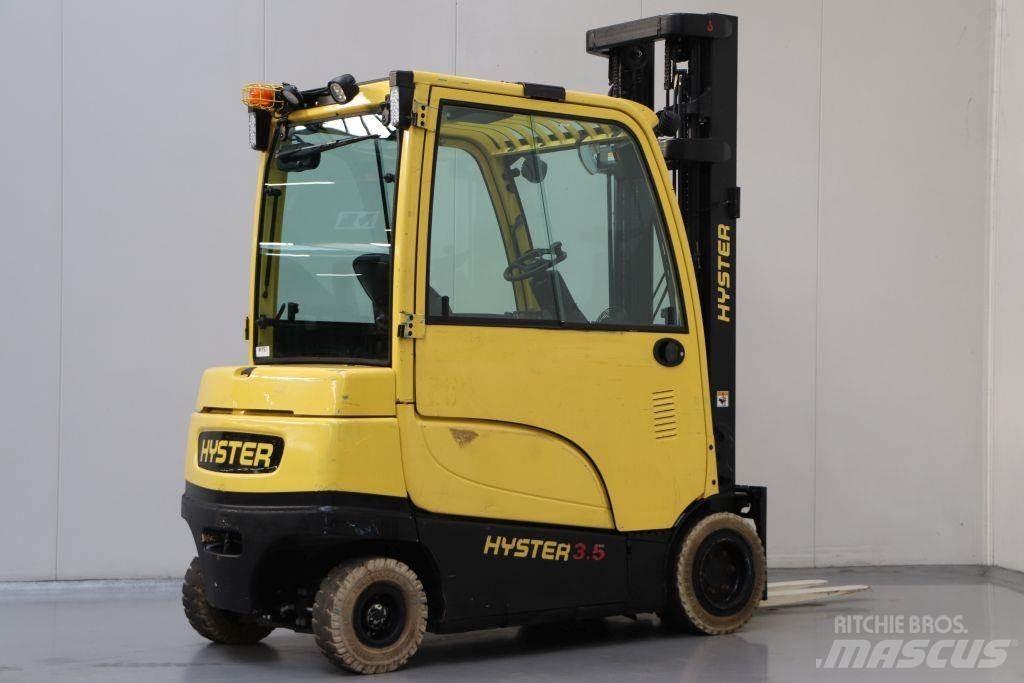 Hyster J3.5XN Akumulátorové vozíky