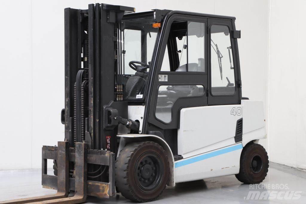 Hyundai 40B-9 Akumulátorové vozíky