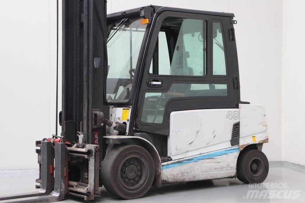 Hyundai 40B-9 Akumulátorové vozíky