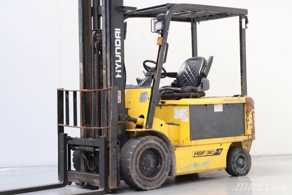 Hyundai HBF30-7 Akumulátorové vozíky