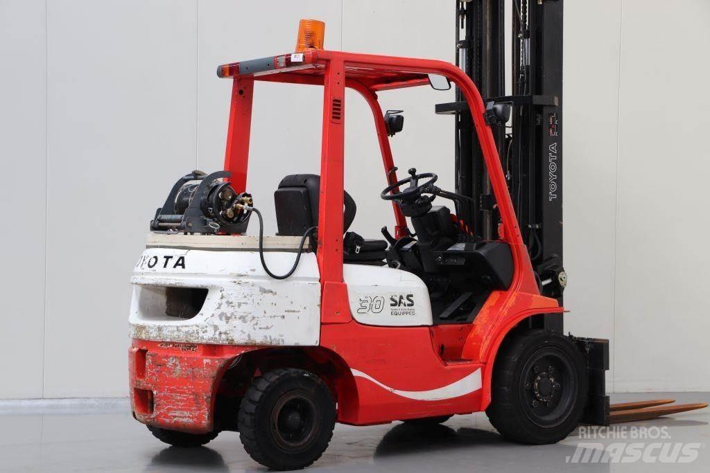 Toyota 02-7FGF30 LPG vozíky