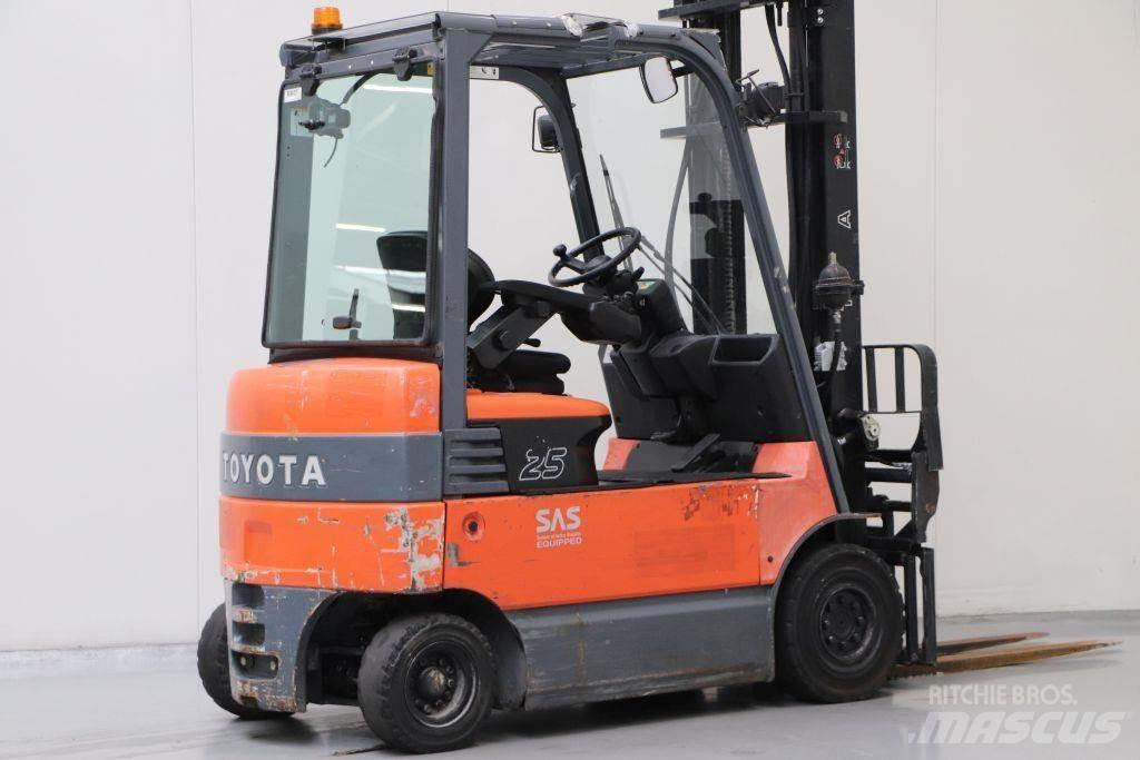 Toyota 7FBMF25 Akumulátorové vozíky