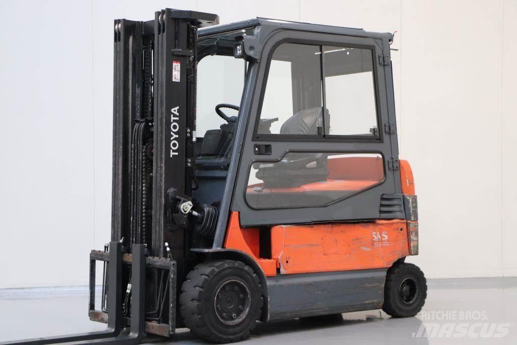 Toyota 7FBMF30 Akumulátorové vozíky