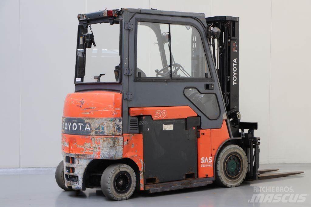Toyota 7FBMF30 Akumulátorové vozíky