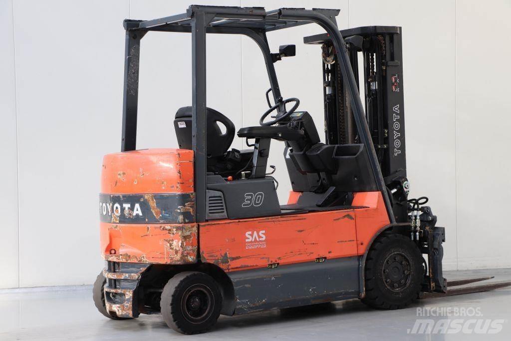 Toyota 7FBMF30 Akumulátorové vozíky