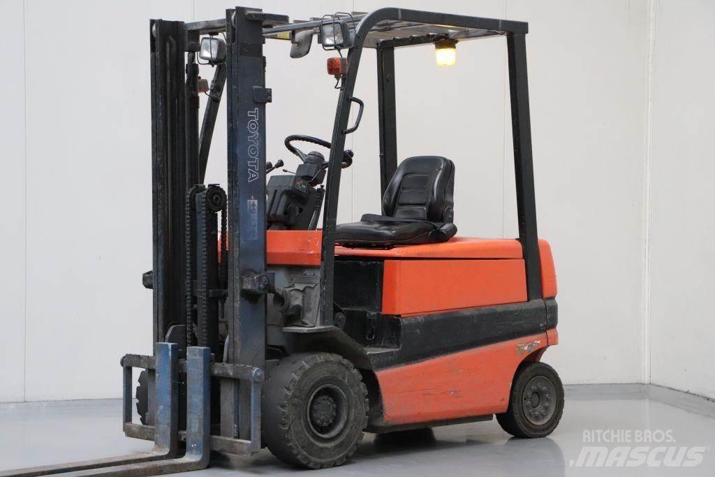 Toyota FBMF25 Akumulátorové vozíky