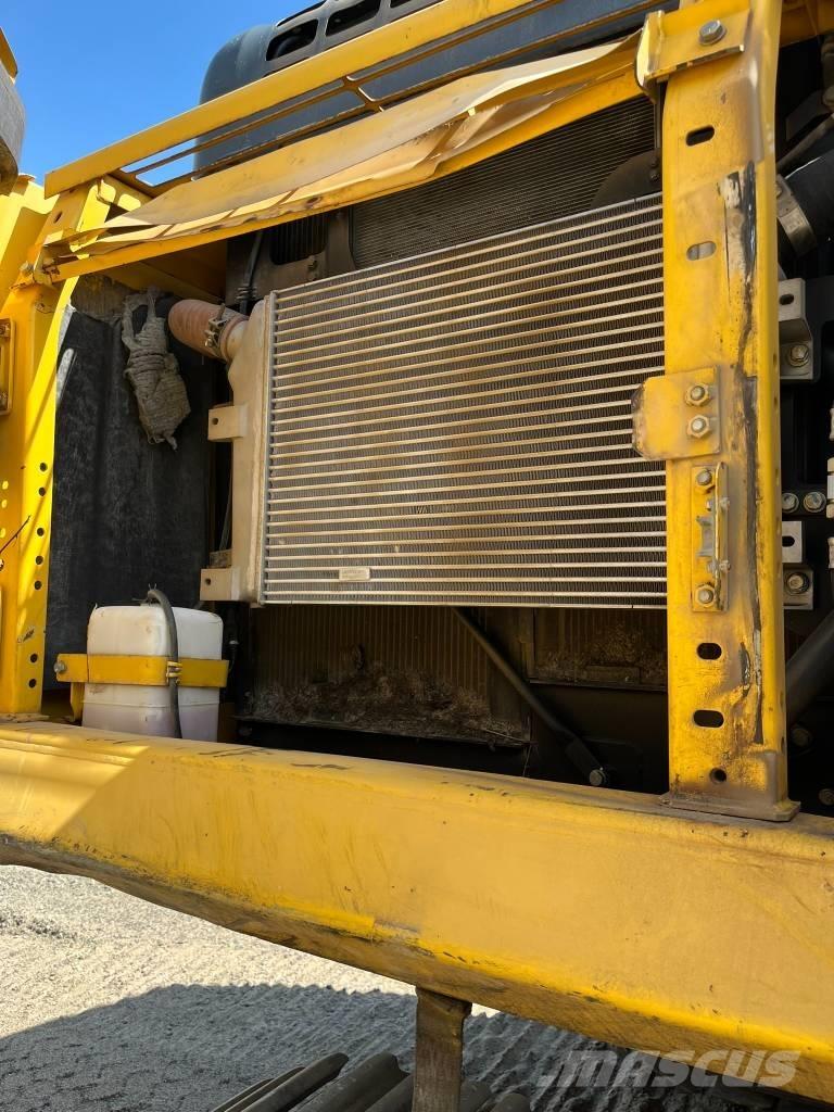 Komatsu PC 390 LC-10 Pásové rýpadlá