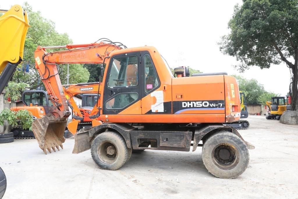 Doosan DH 150 W-7 Kolesové rýpadlá