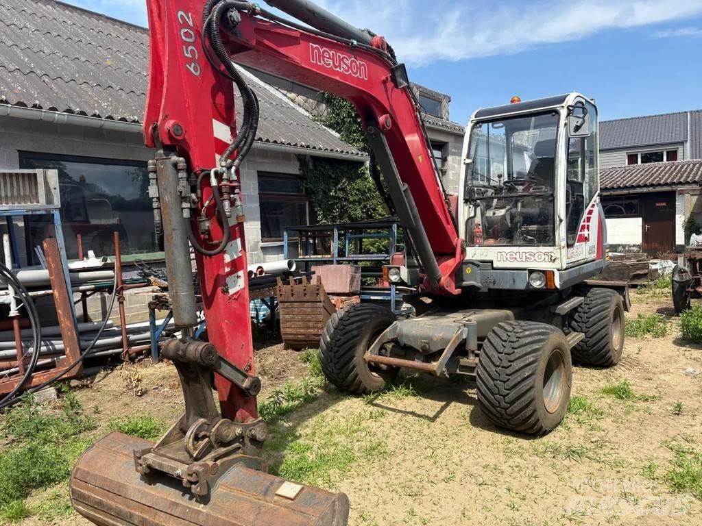 Neuson 6502WD Kolesové rýpadlá