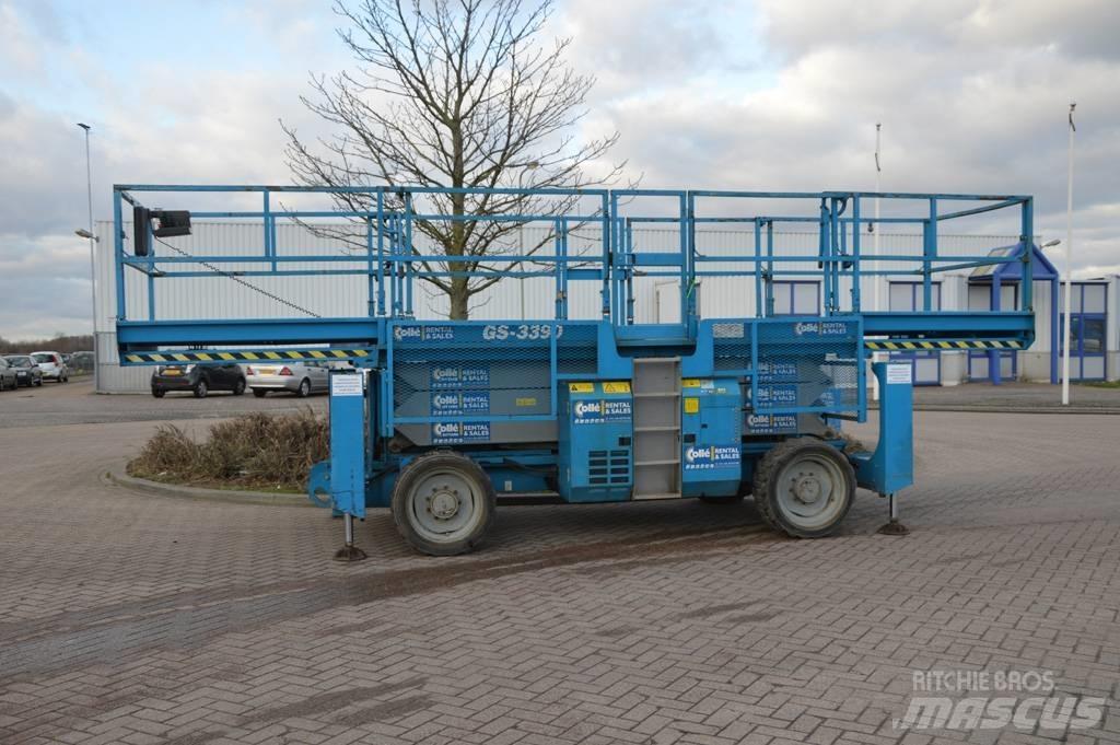 Genie GS3390 RT Nožnicové zdvíhacie plošiny
