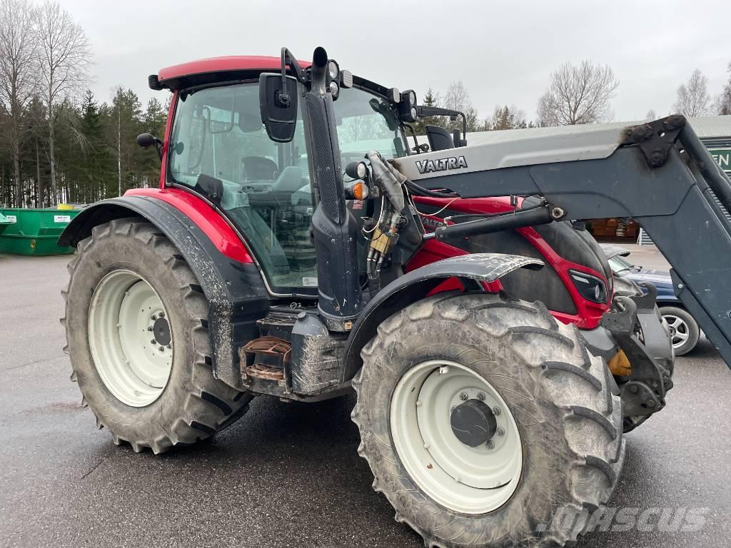 Valtra N 174 Traktory