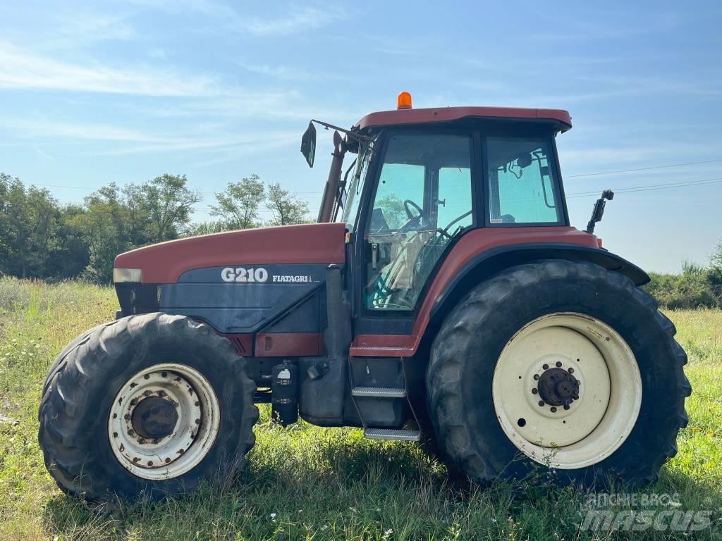 New Holland G 210 Traktory