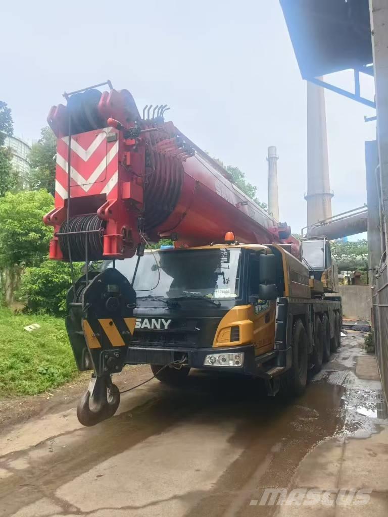 Sany SAC2600C8 Univerzálne terénne žeriavy