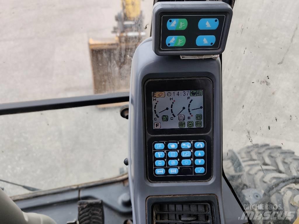 Komatsu PW 160-7E0 Kolesové rýpadlá