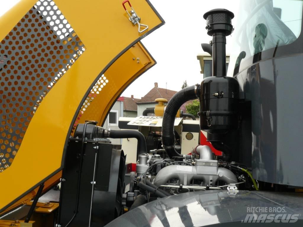 Hytec ZL25 Kolesové nakladače
