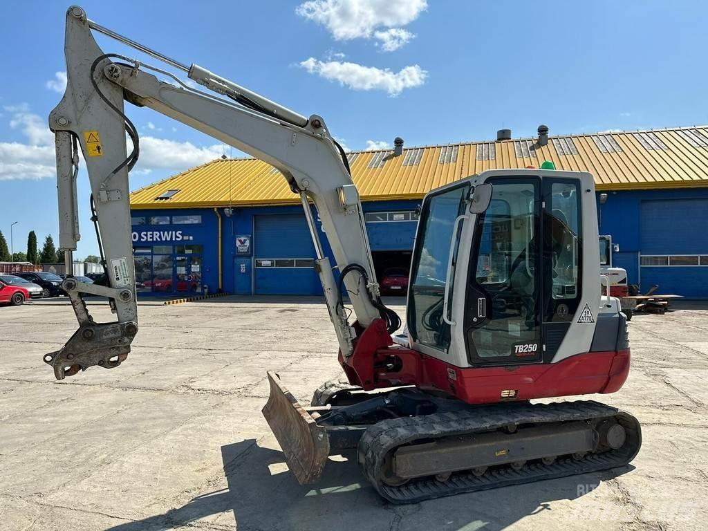 Takeuchi TB250 Mini rýpadlá < 7t