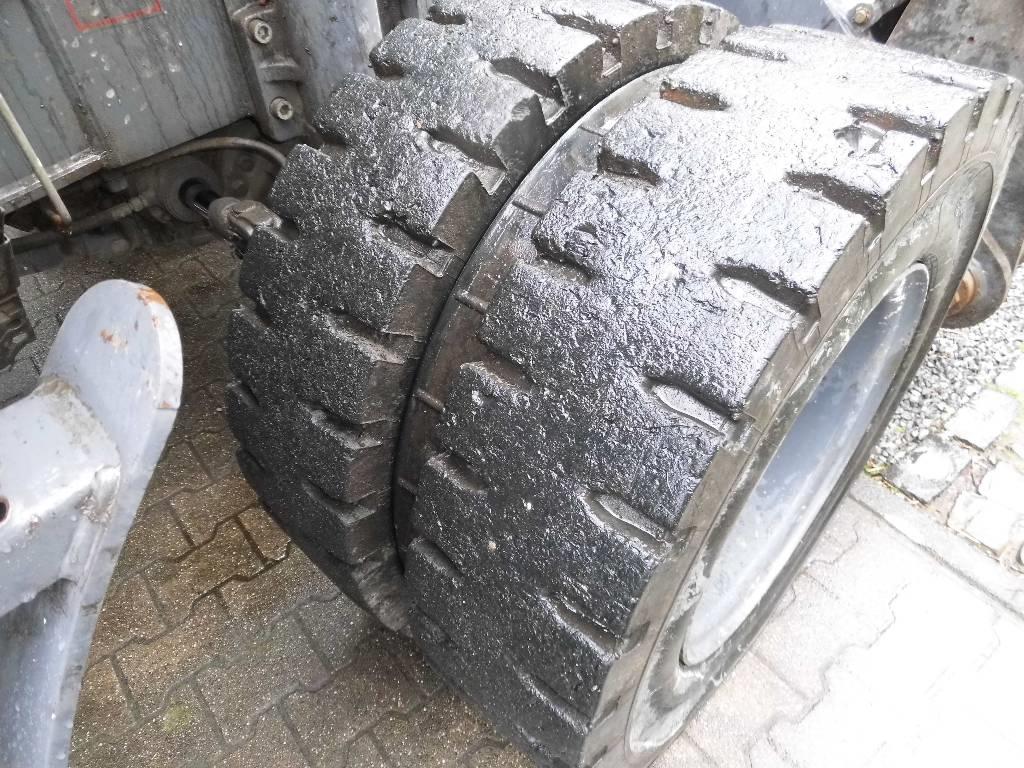 Atlas 230 MH Stroje pre manipuláciu s odpadom