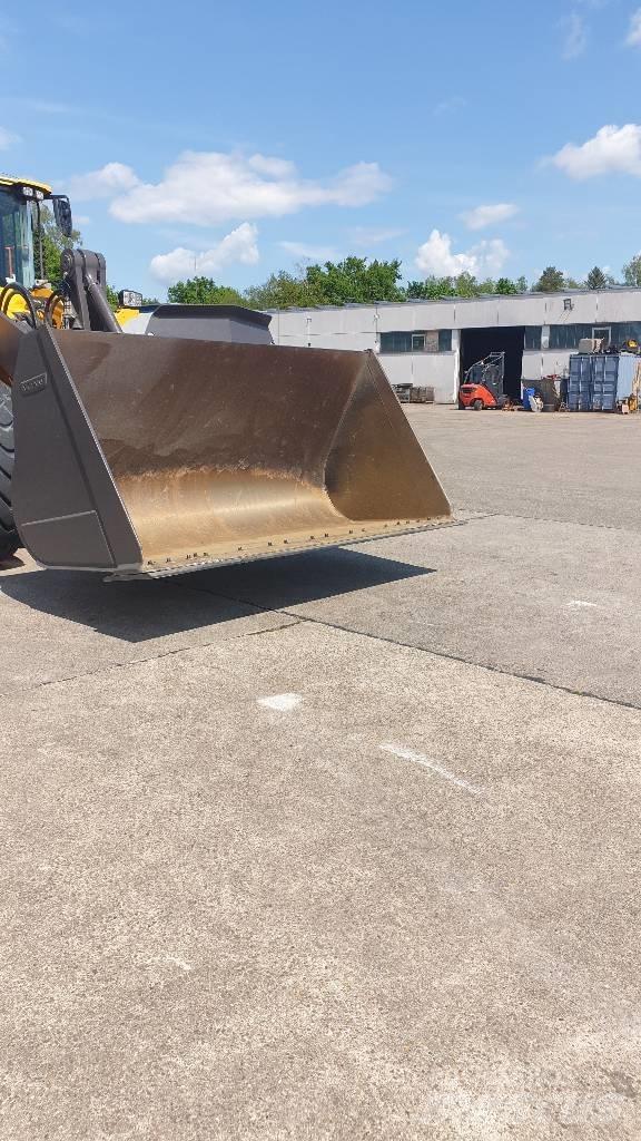 Volvo L 180 H Kolesové nakladače