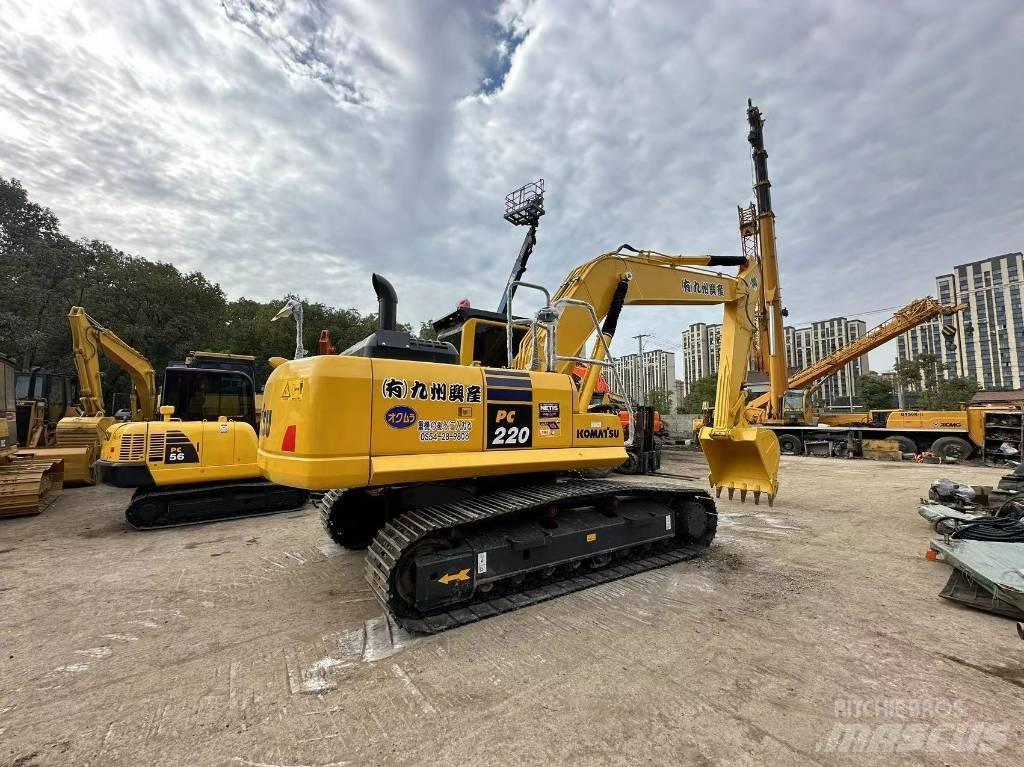 Komatsu pc220 Pásové rýpadlá