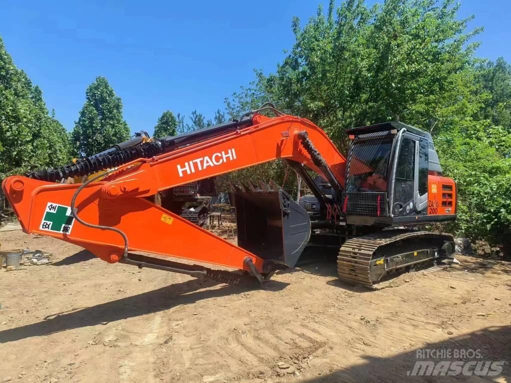 Hitachi ZX200 Pásové rýpadlá
