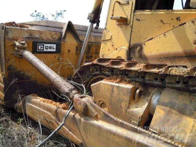 CAT D 8 L Pásové dozéry