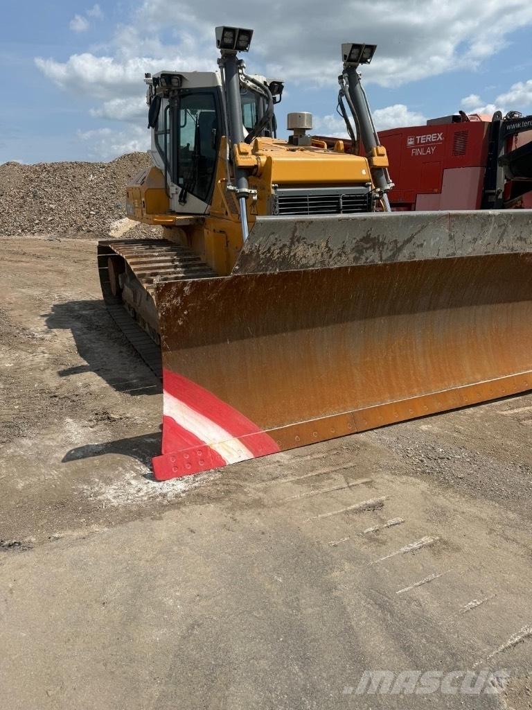Liebherr 736 LGP Pásové dozéry