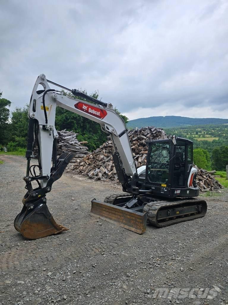 Bobcat E 88 R2 Pásové rýpadlá