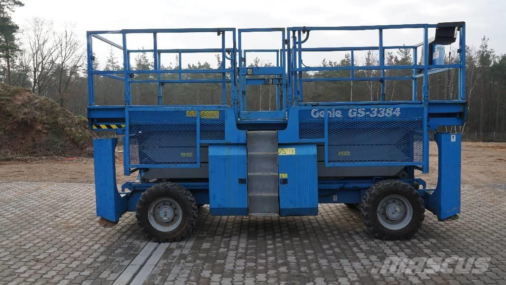 Genie GS3384 RT 4x4 Nožnicové zdvíhacie plošiny